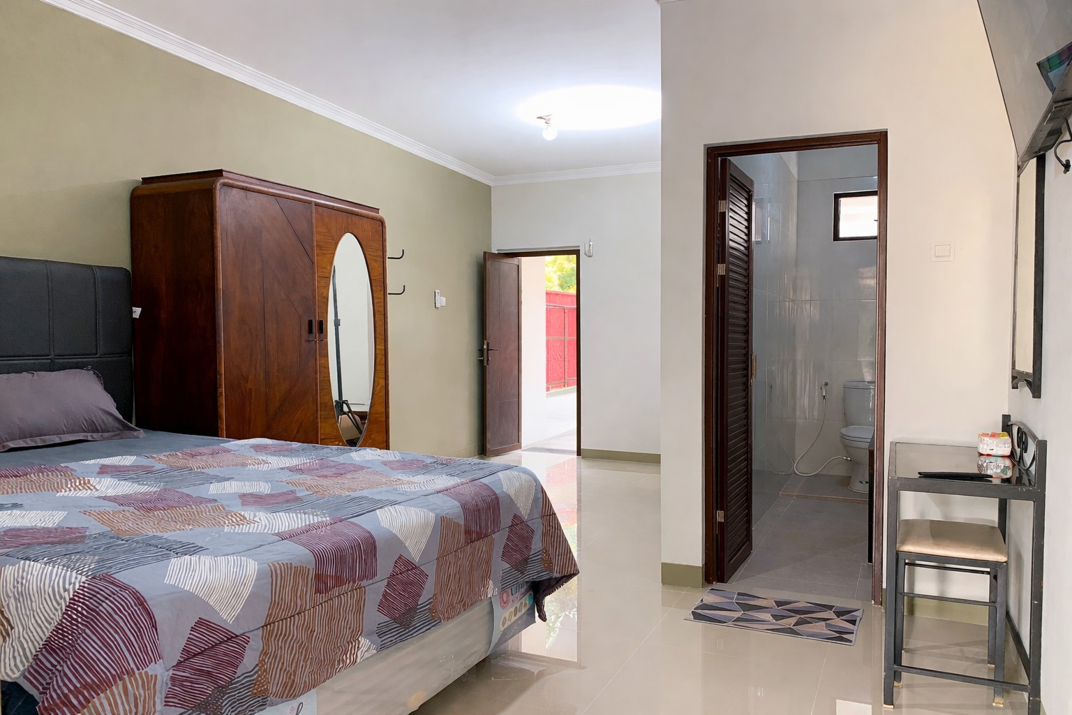 Paviliun Wora-Wari PM Gejayan